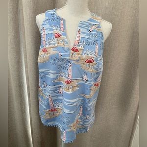 Crown & Ivy  Beach Scene Top